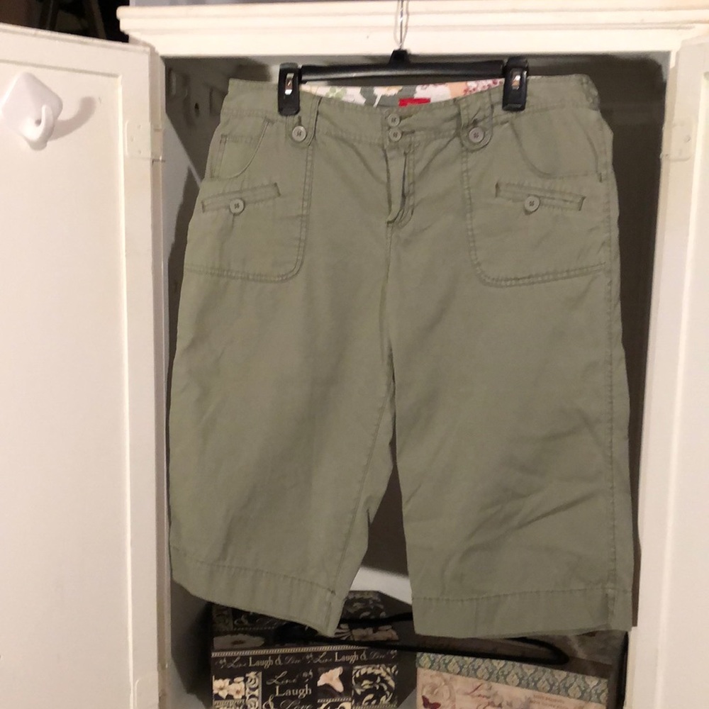 Calf length shorts